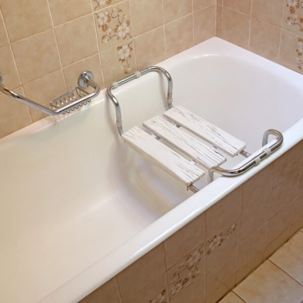 Handicap Accessible Bathtubs 4