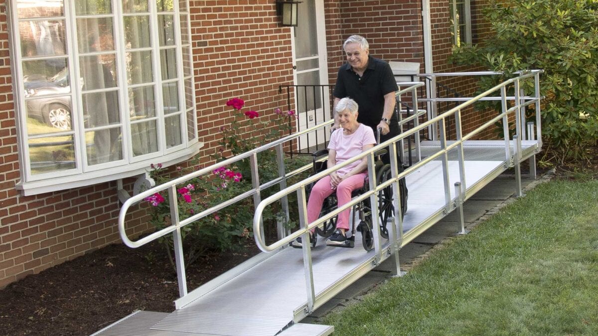 How to Incorporate Wheelchair Ramps Without Compromising Curb Appeal